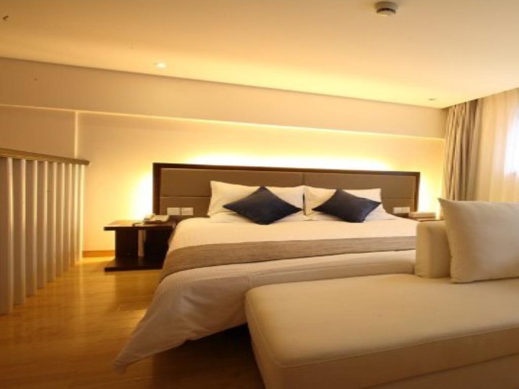 Ji Hotel Jing'An Temple Shanghai Exterior photo